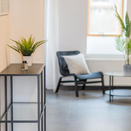 Miami Vice Apartment With Balcony 부다페스트 외부 사진