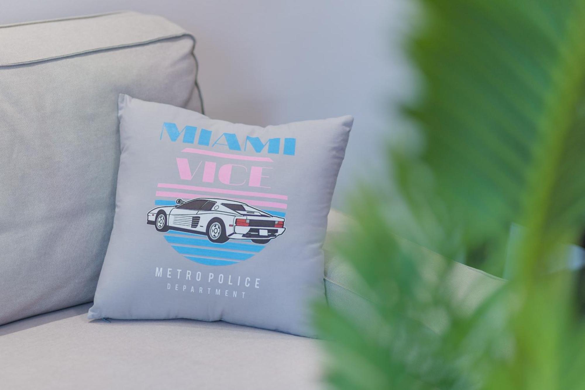 Miami Vice Apartment With Balcony 부다페스트 외부 사진