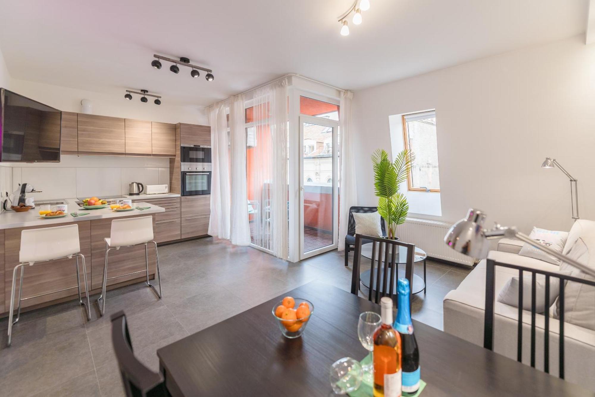 Miami Vice Apartment With Balcony 부다페스트 외부 사진