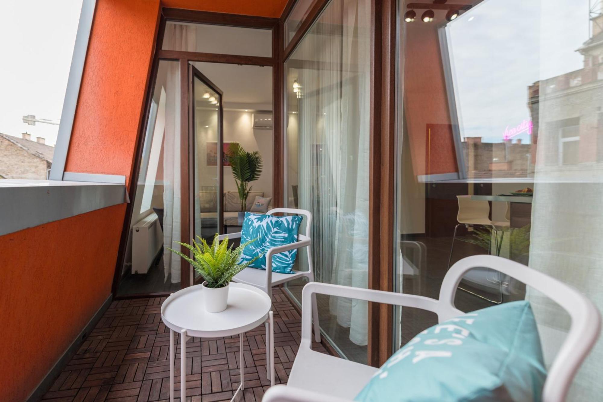 Miami Vice Apartment With Balcony 부다페스트 외부 사진